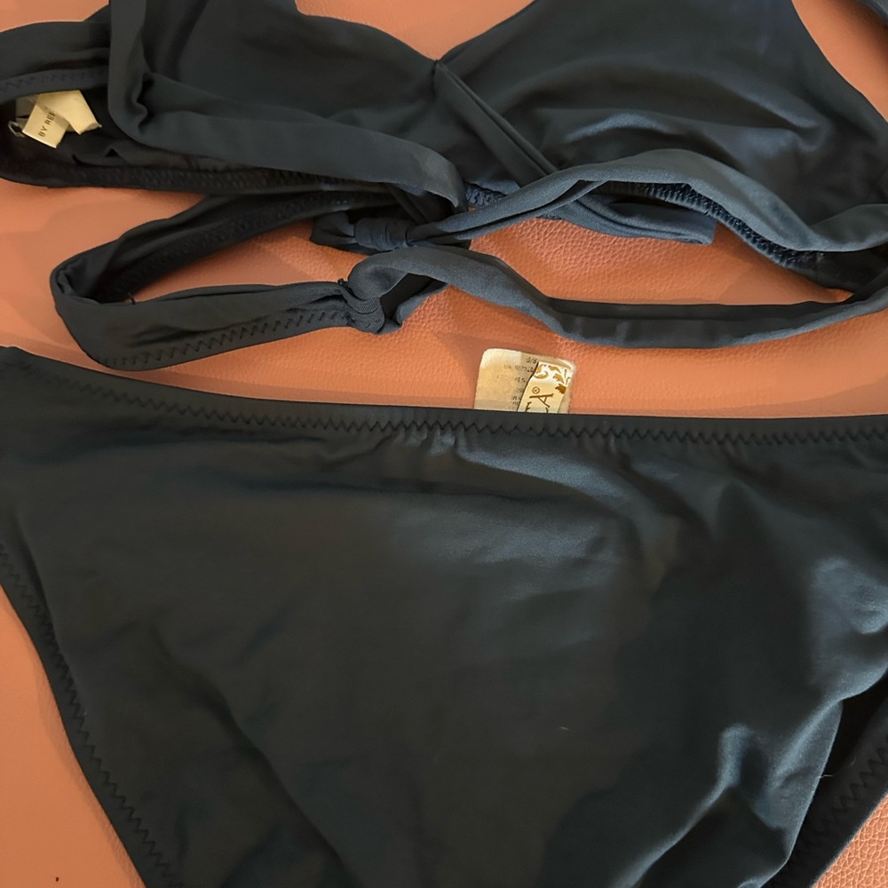 BECCA Navy Bikini Set - Picture 2 of 4